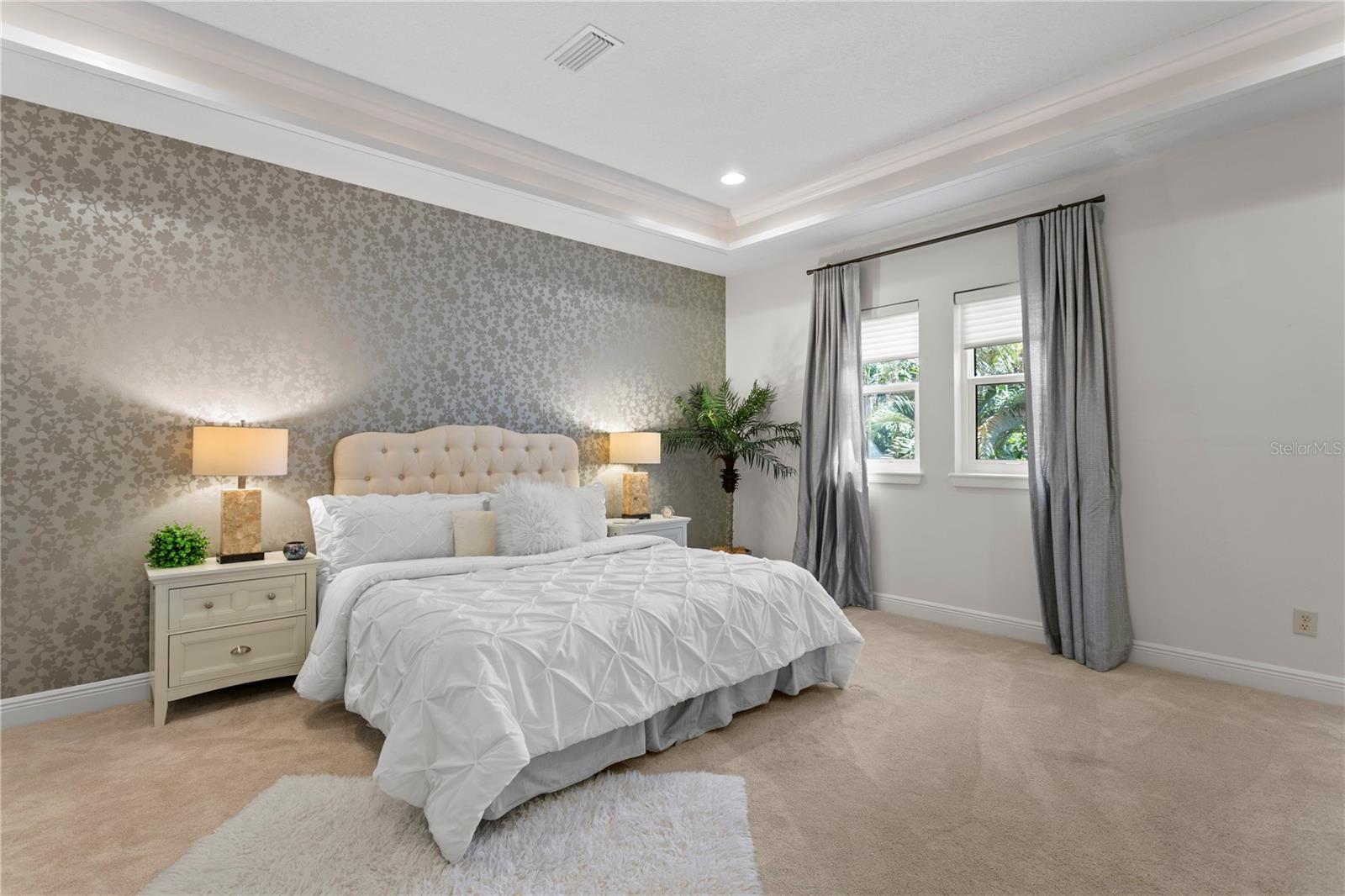 NORTH NEW SUBURB BEAUTIFUL - Residential