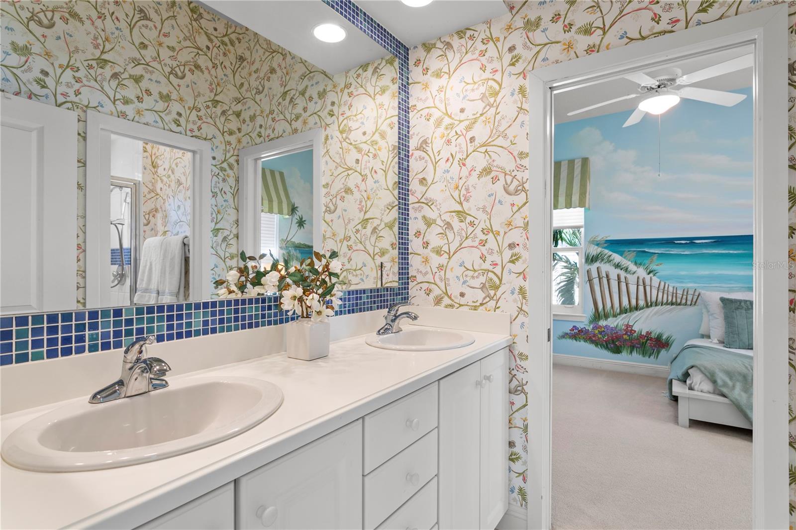 NORTH NEW SUBURB BEAUTIFUL - Residential