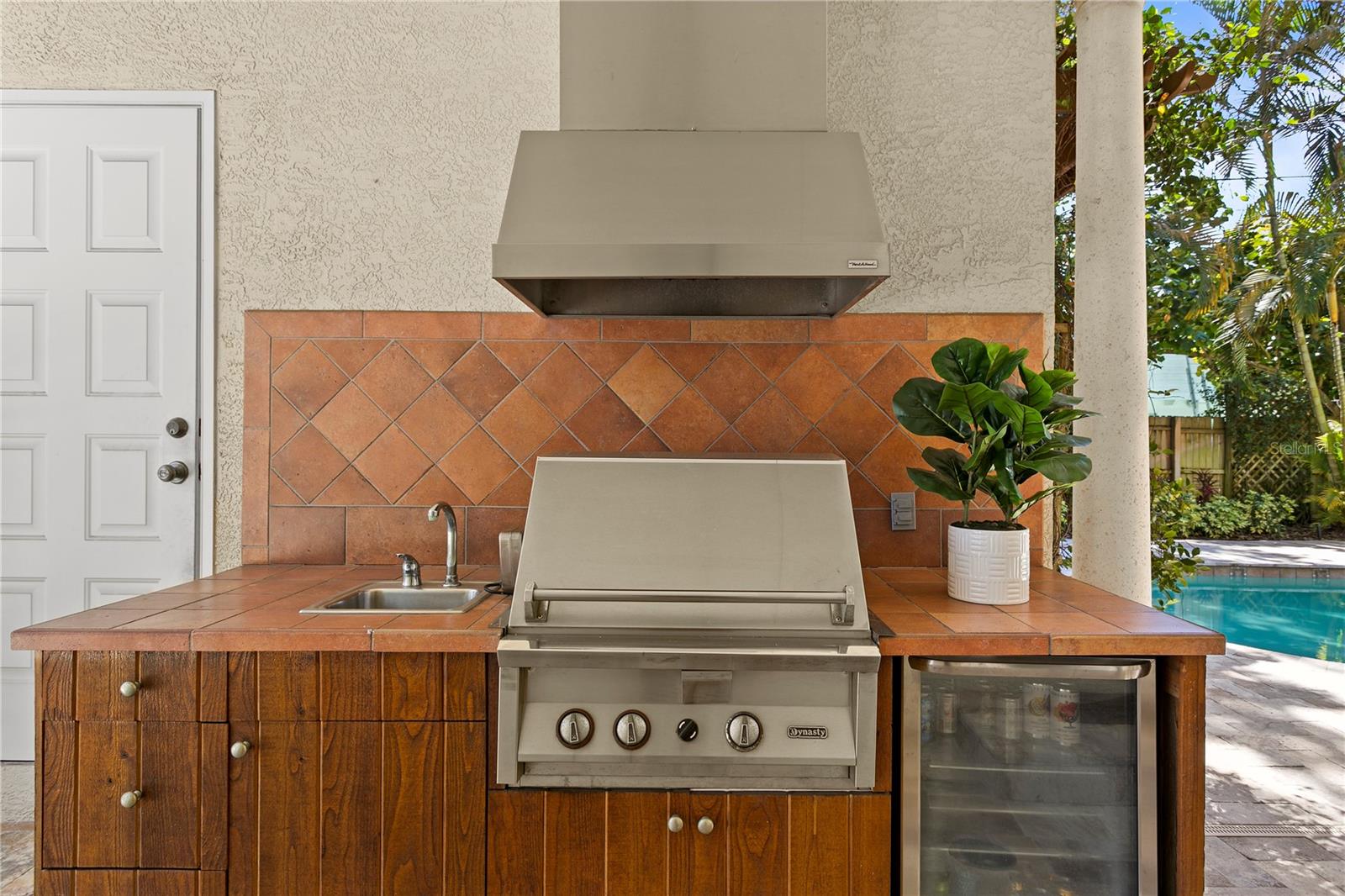 NORTH NEW SUBURB BEAUTIFUL - Residential