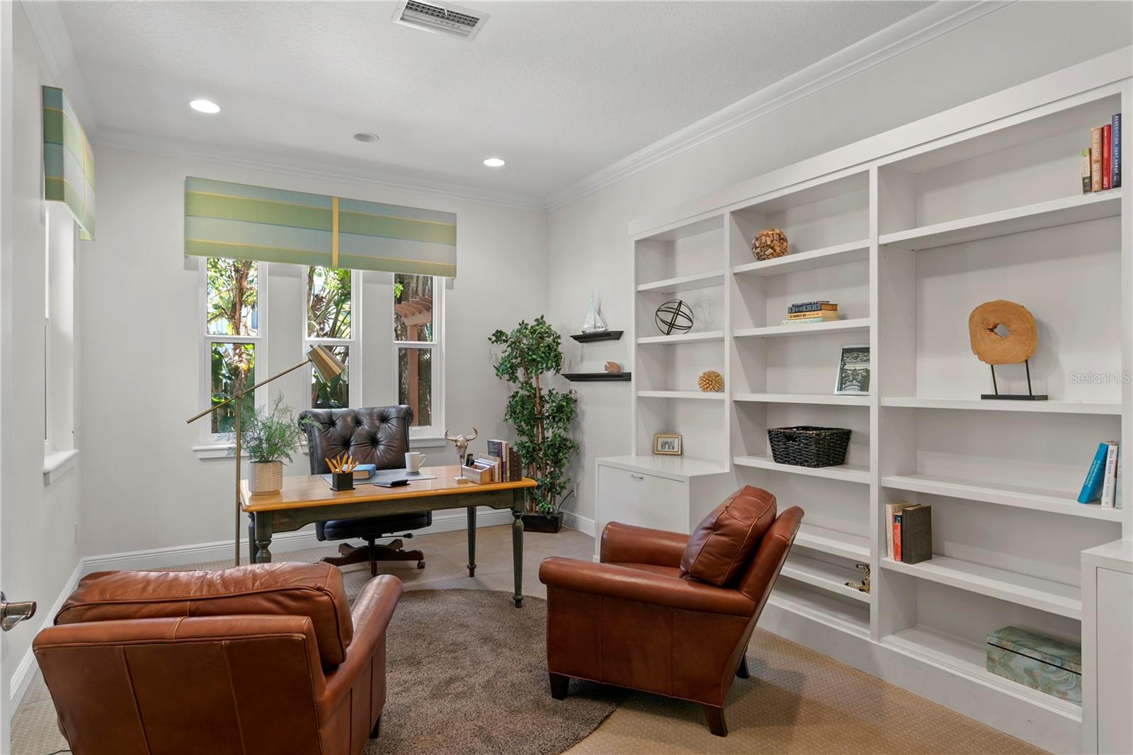 NORTH NEW SUBURB BEAUTIFUL - Residential