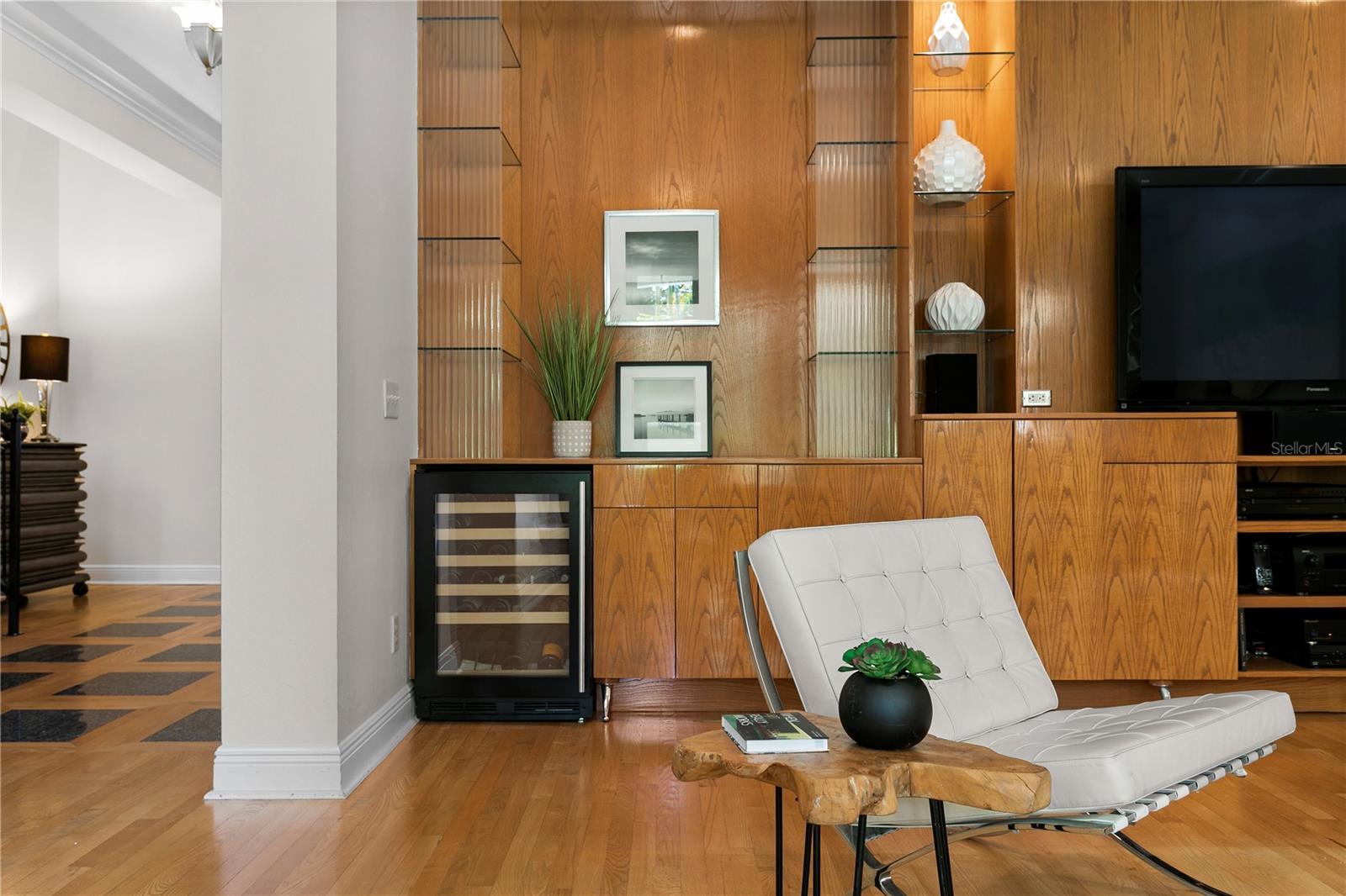 NORTH NEW SUBURB BEAUTIFUL - Residential