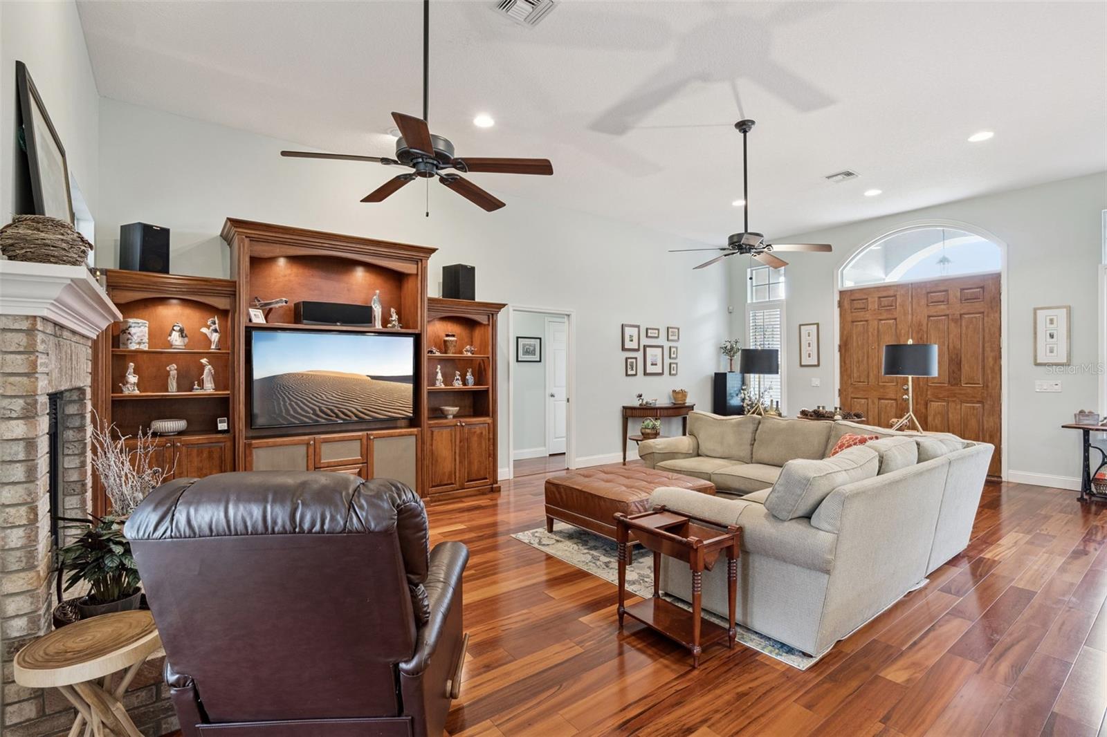 KILLALOE BY THE LAKE - Residential