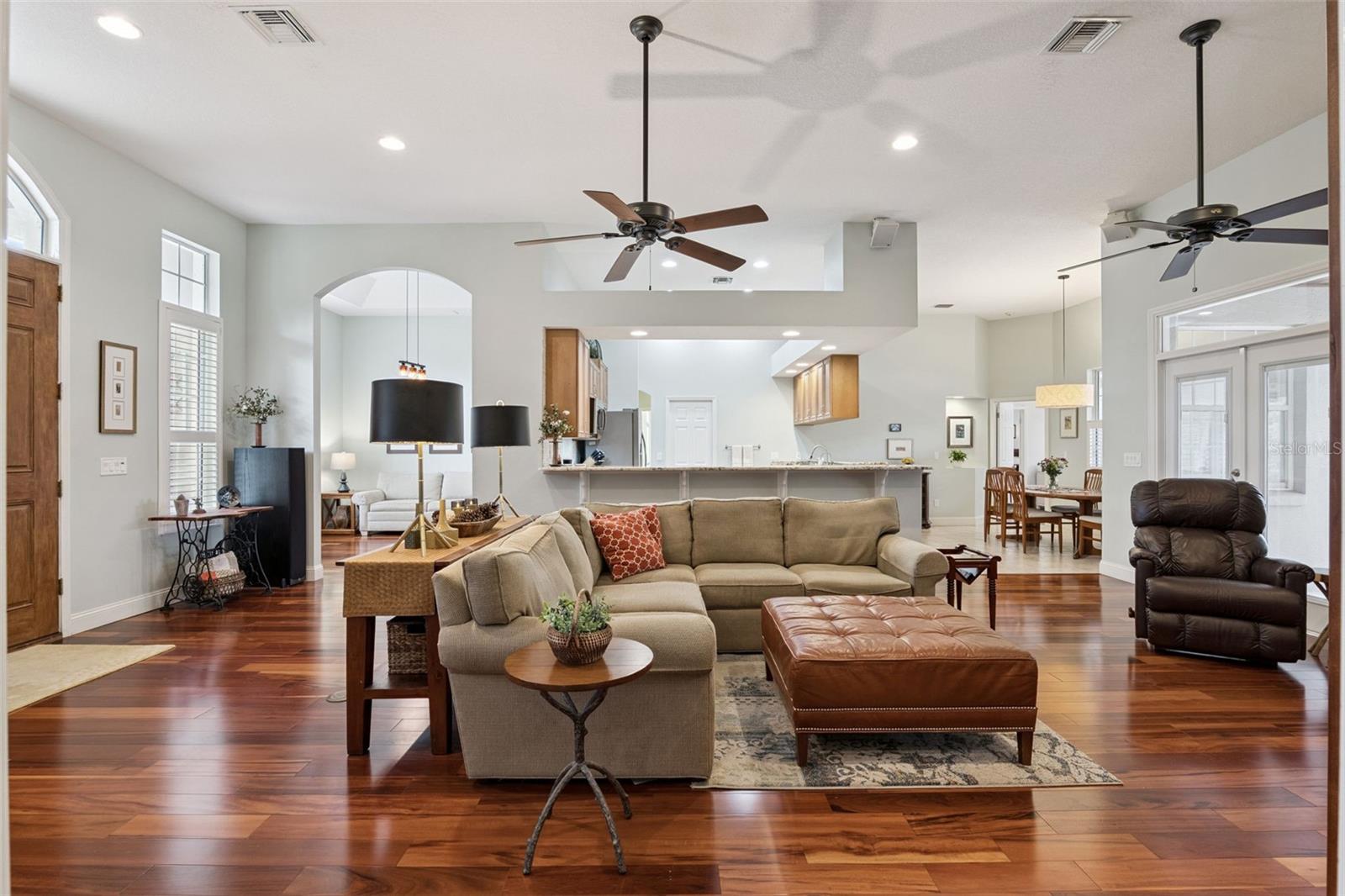 KILLALOE BY THE LAKE - Residential