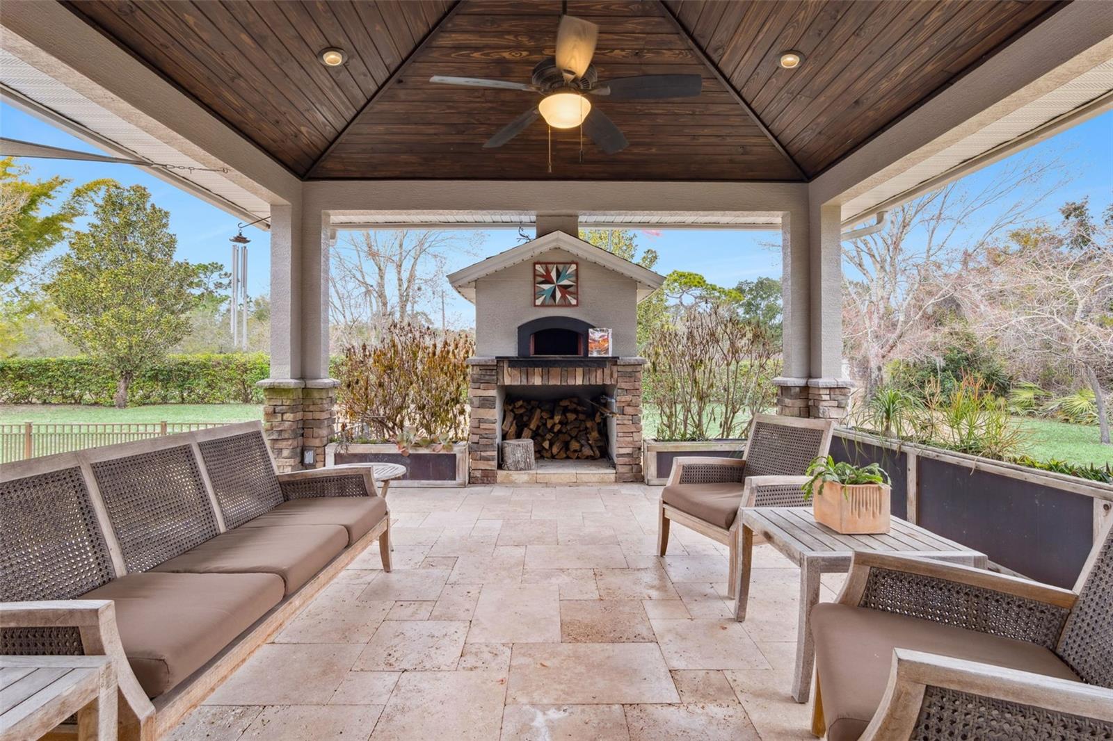 KILLALOE BY THE LAKE - Residential