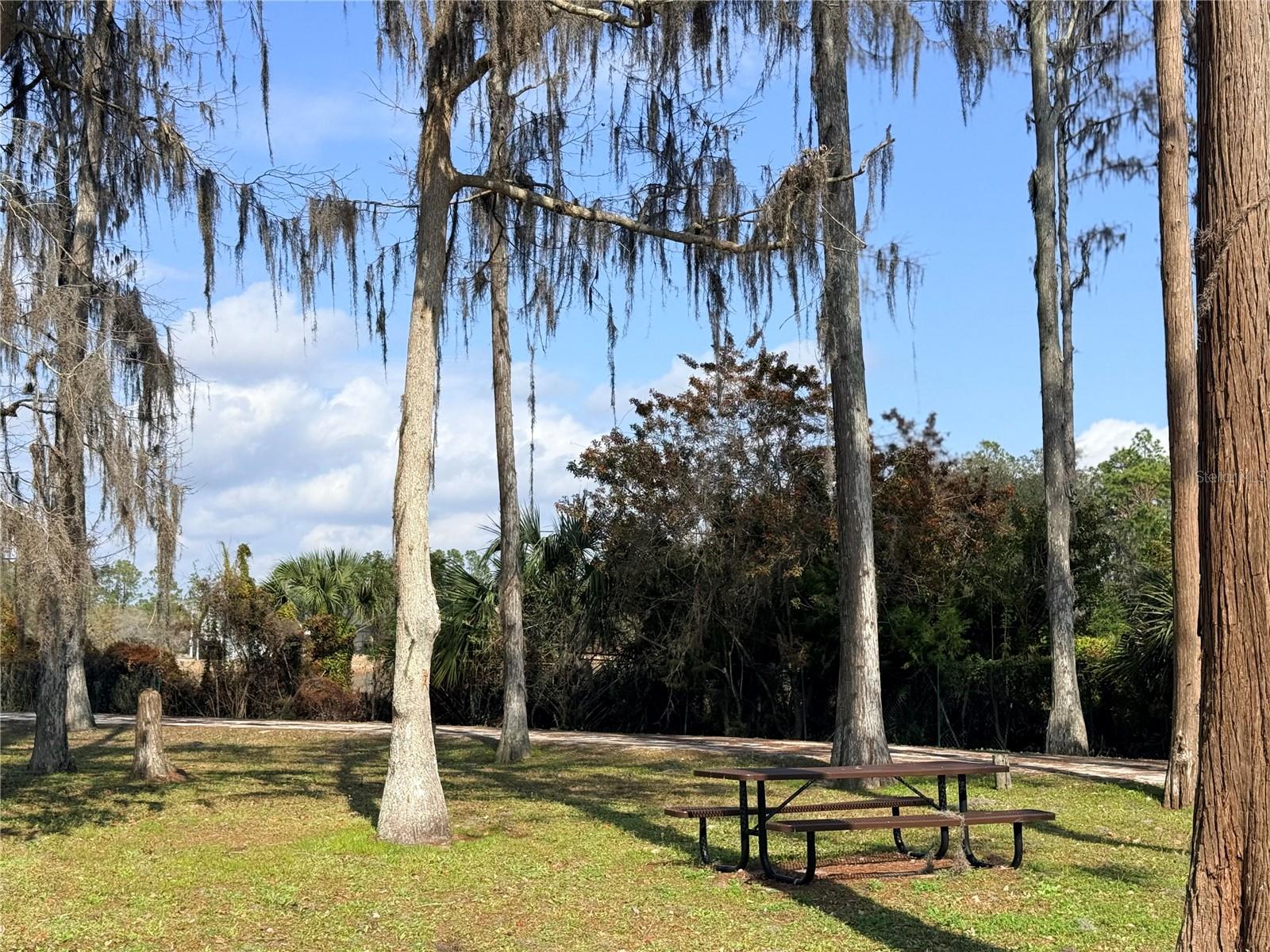 KILLALOE BY THE LAKE - Residential