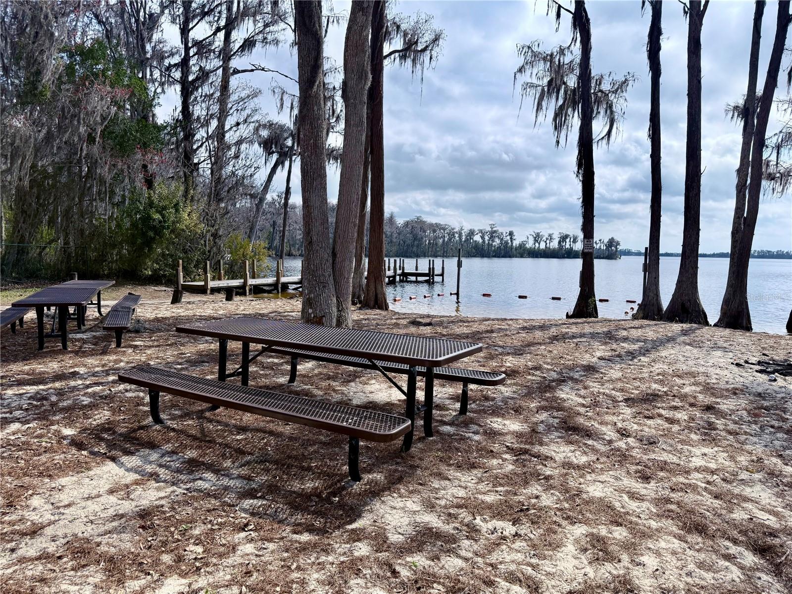 KILLALOE BY THE LAKE - Residential