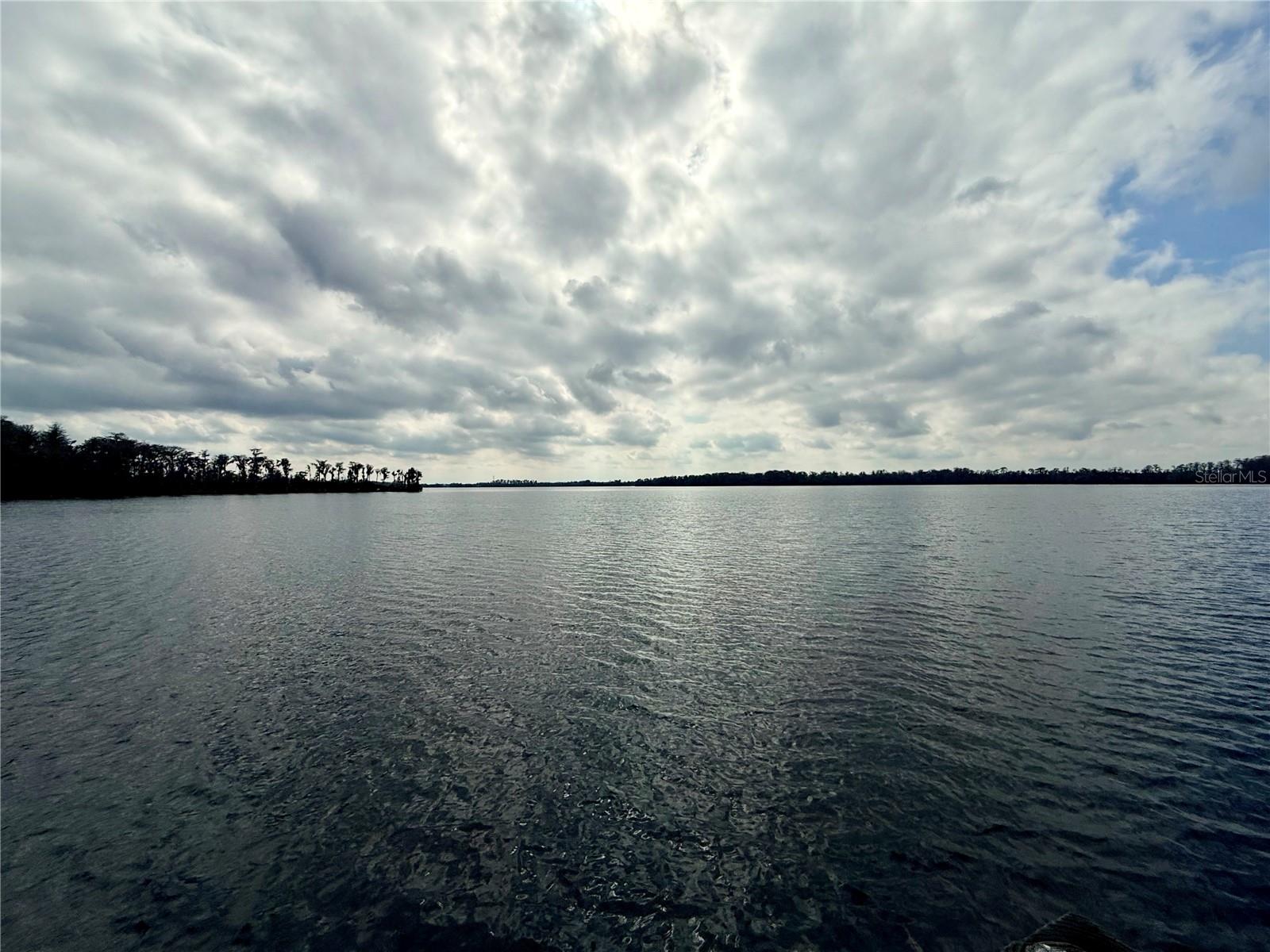 KILLALOE BY THE LAKE - Residential