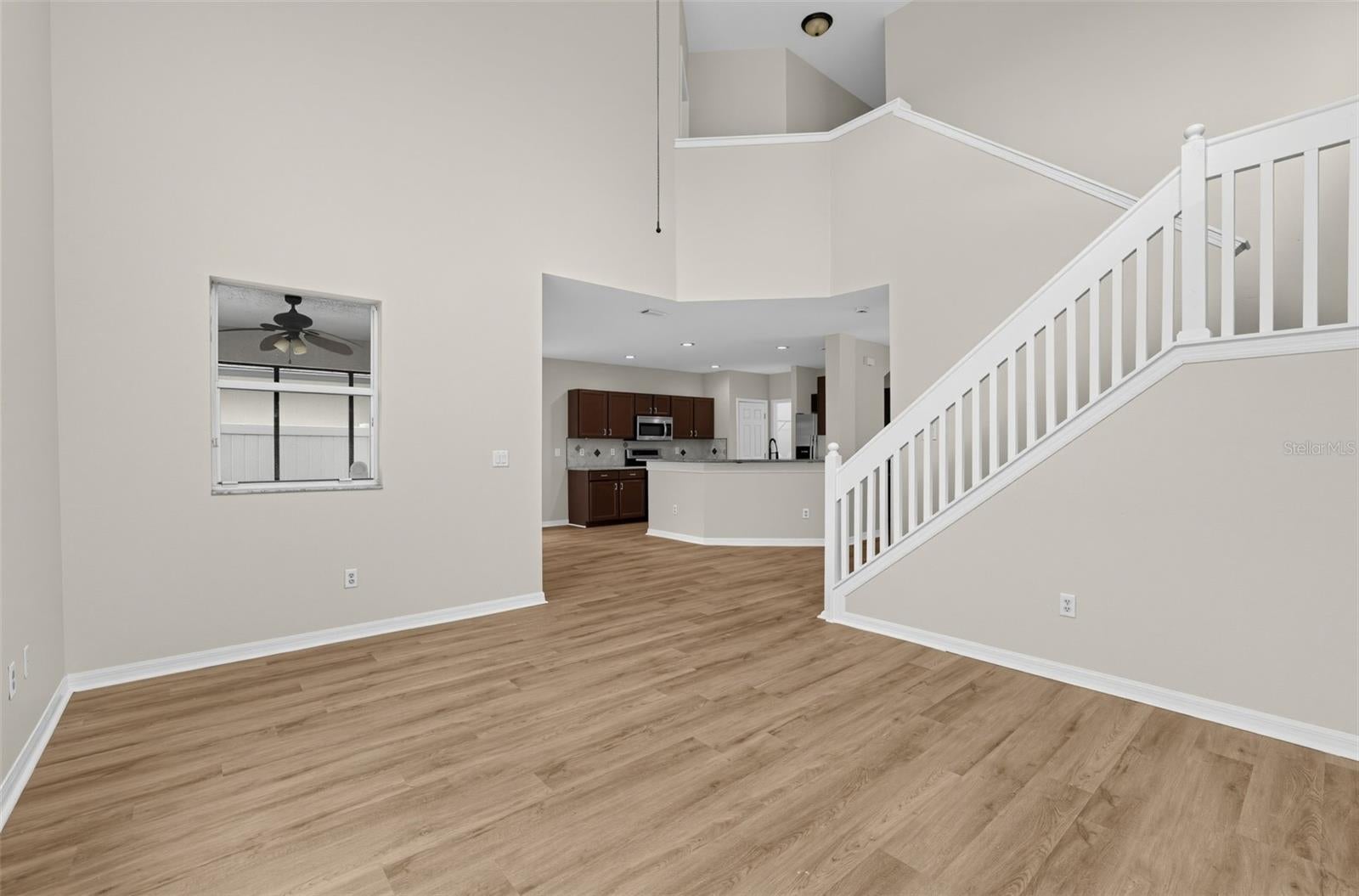 7876 CARRIAGE POINTE DRIVE