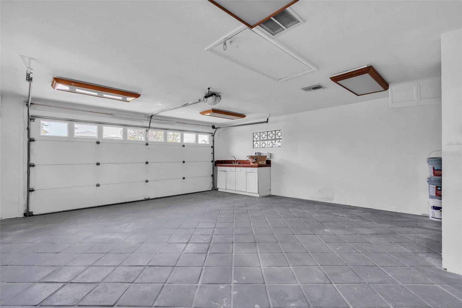 ISLAND ESTATES OF CLEARWATER - Residential