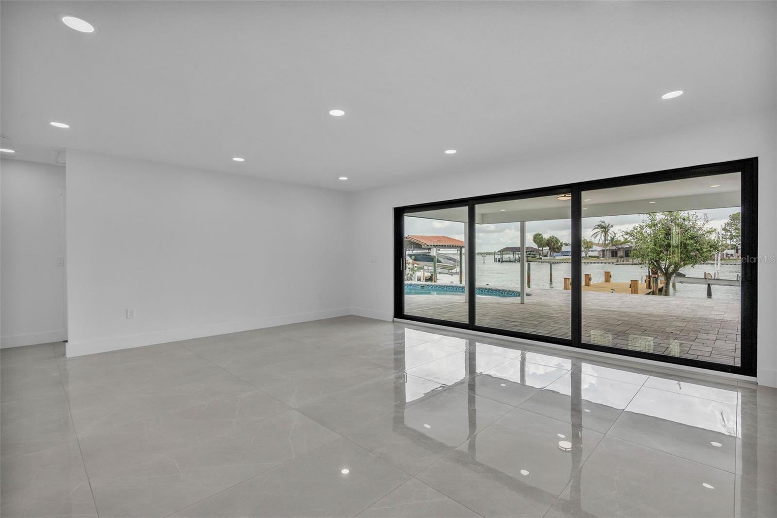 ISLAND ESTATES OF CLEARWATER - Residential