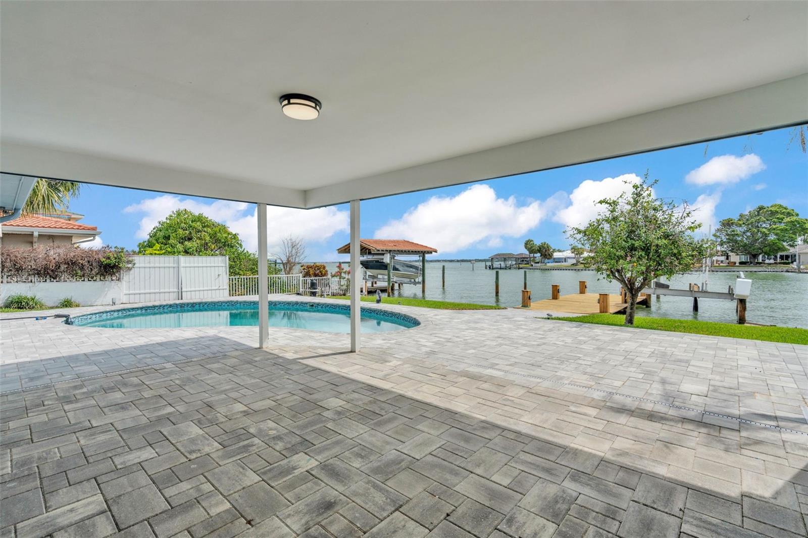 ISLAND ESTATES OF CLEARWATER - Residential