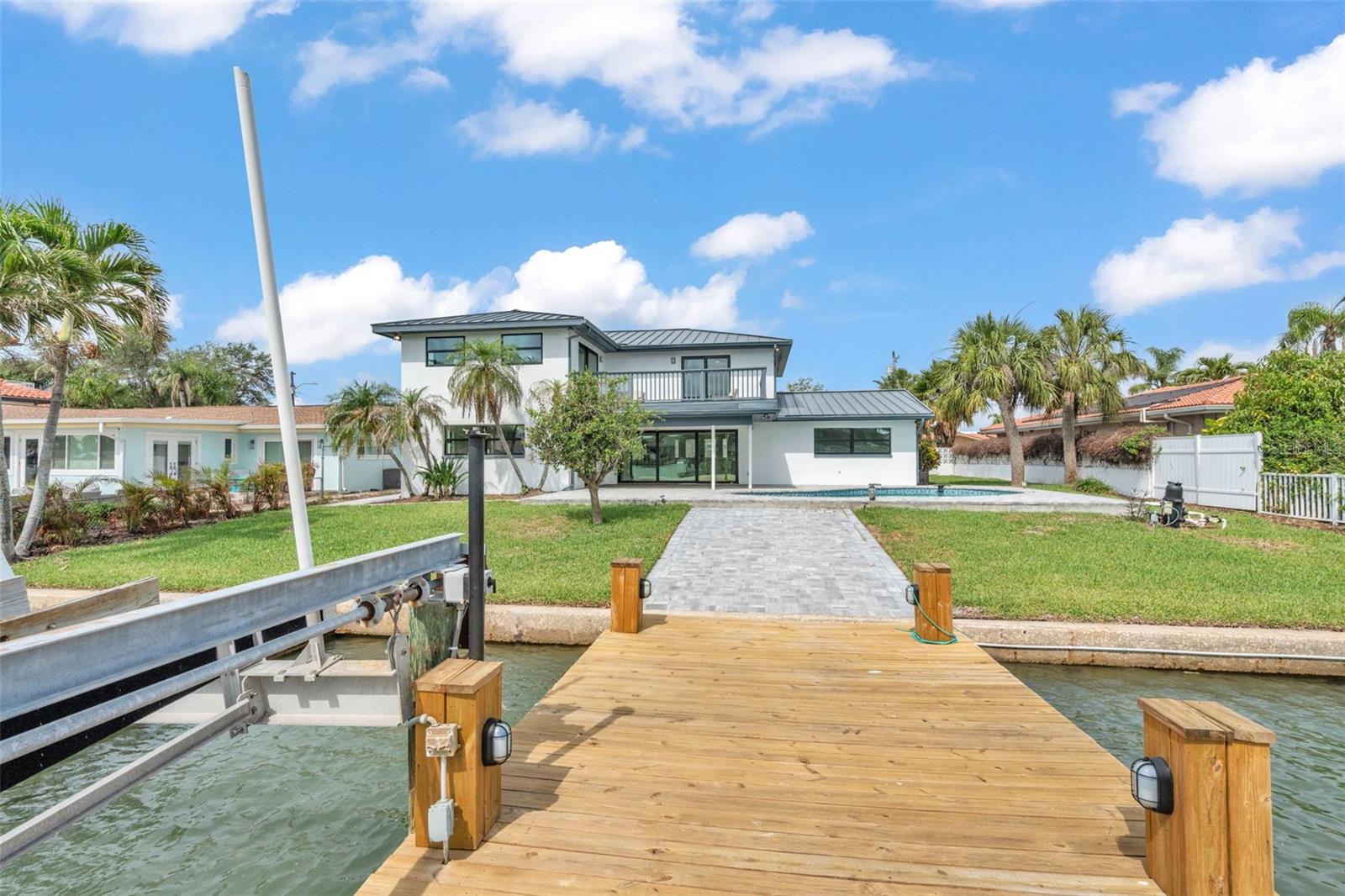 ISLAND ESTATES OF CLEARWATER - Residential