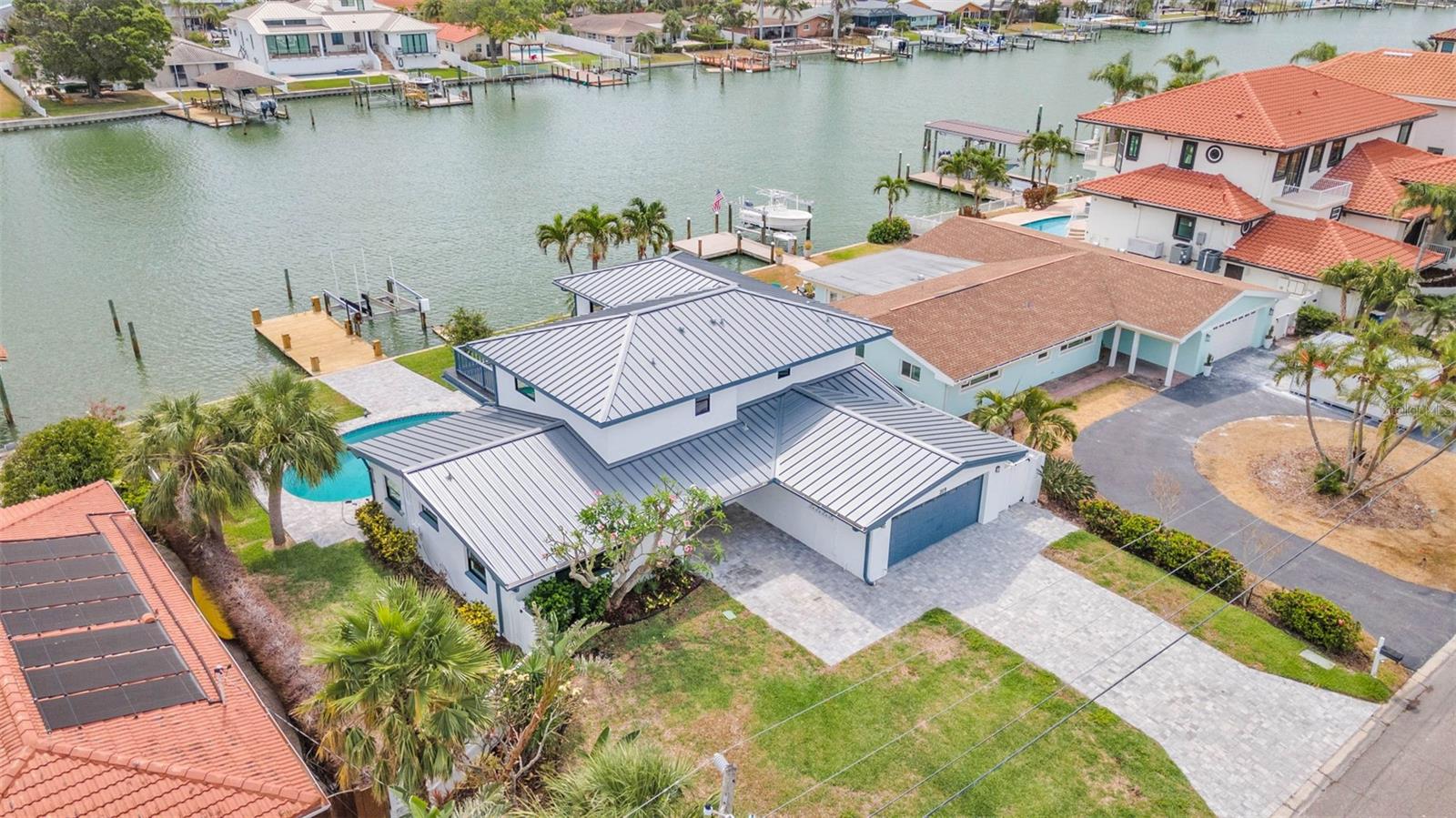 ISLAND ESTATES OF CLEARWATER - Residential