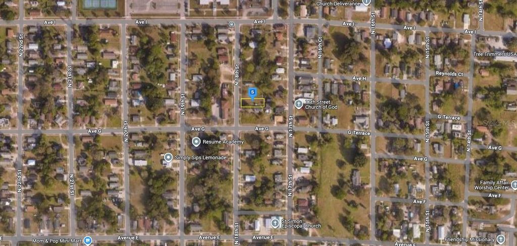Photo of 800 N 18th Street, Fort Pierce, FL 34950 (MLS # A4668898)
