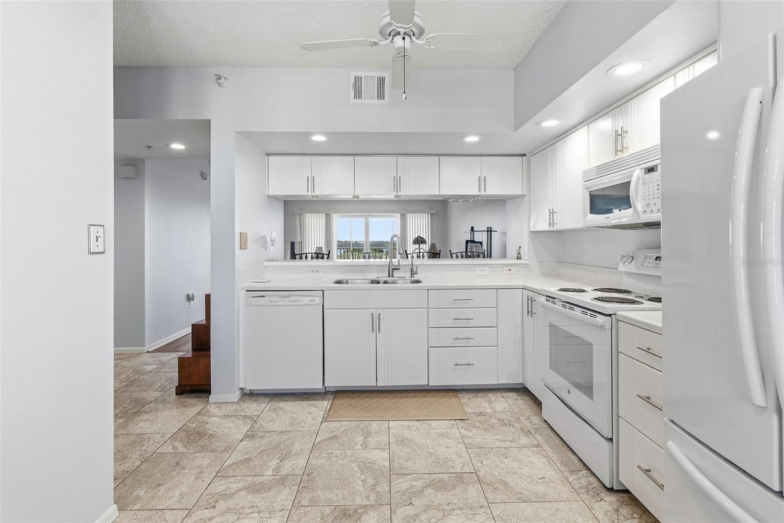 SHORES OF LONG BAYOU CONDO - Residential