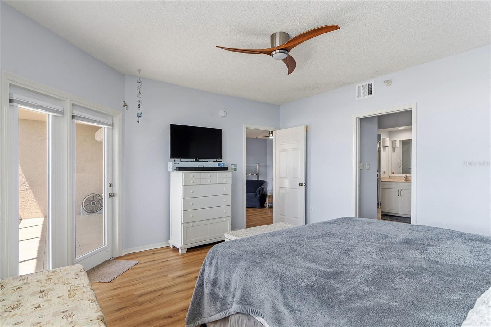 SHORES OF LONG BAYOU CONDO - Residential