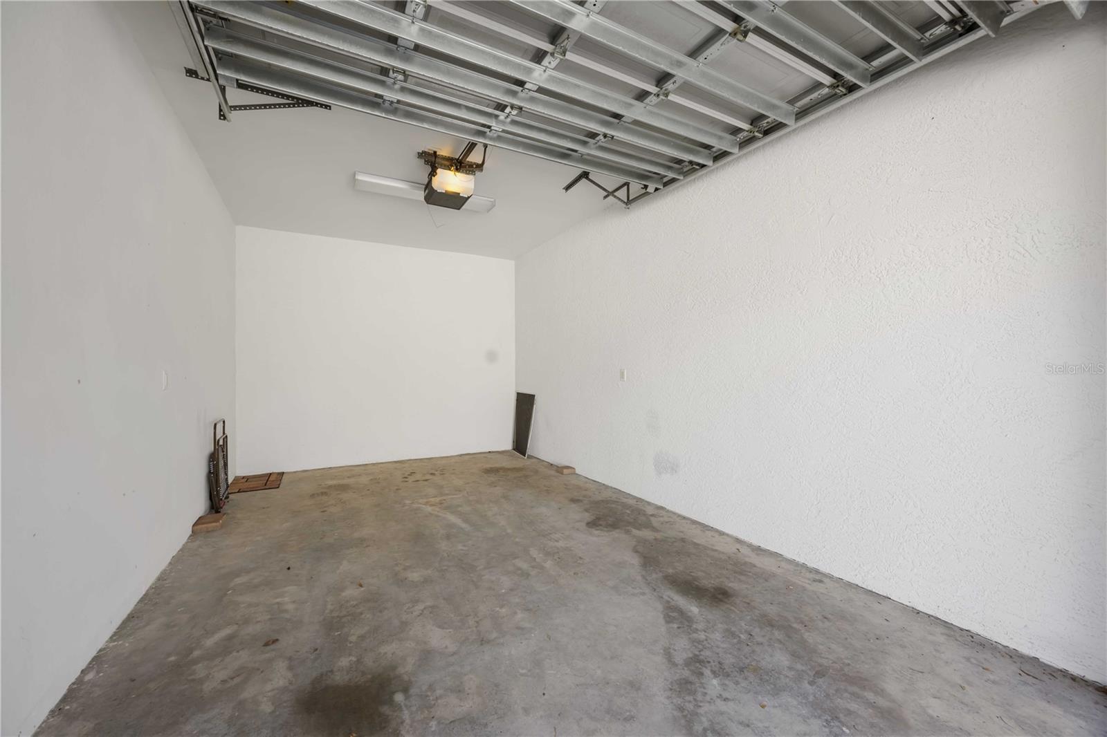 BELLA LAGUNA - Residential