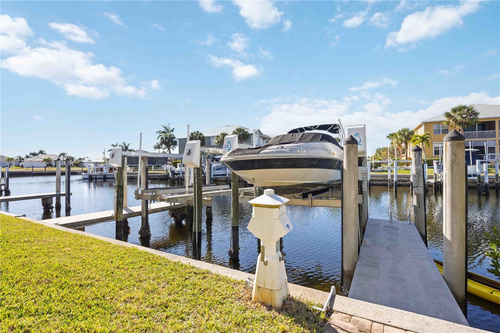 BELLA LAGUNA - Residential