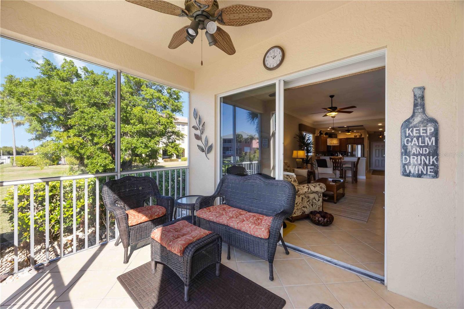 BELLA LAGUNA - Residential