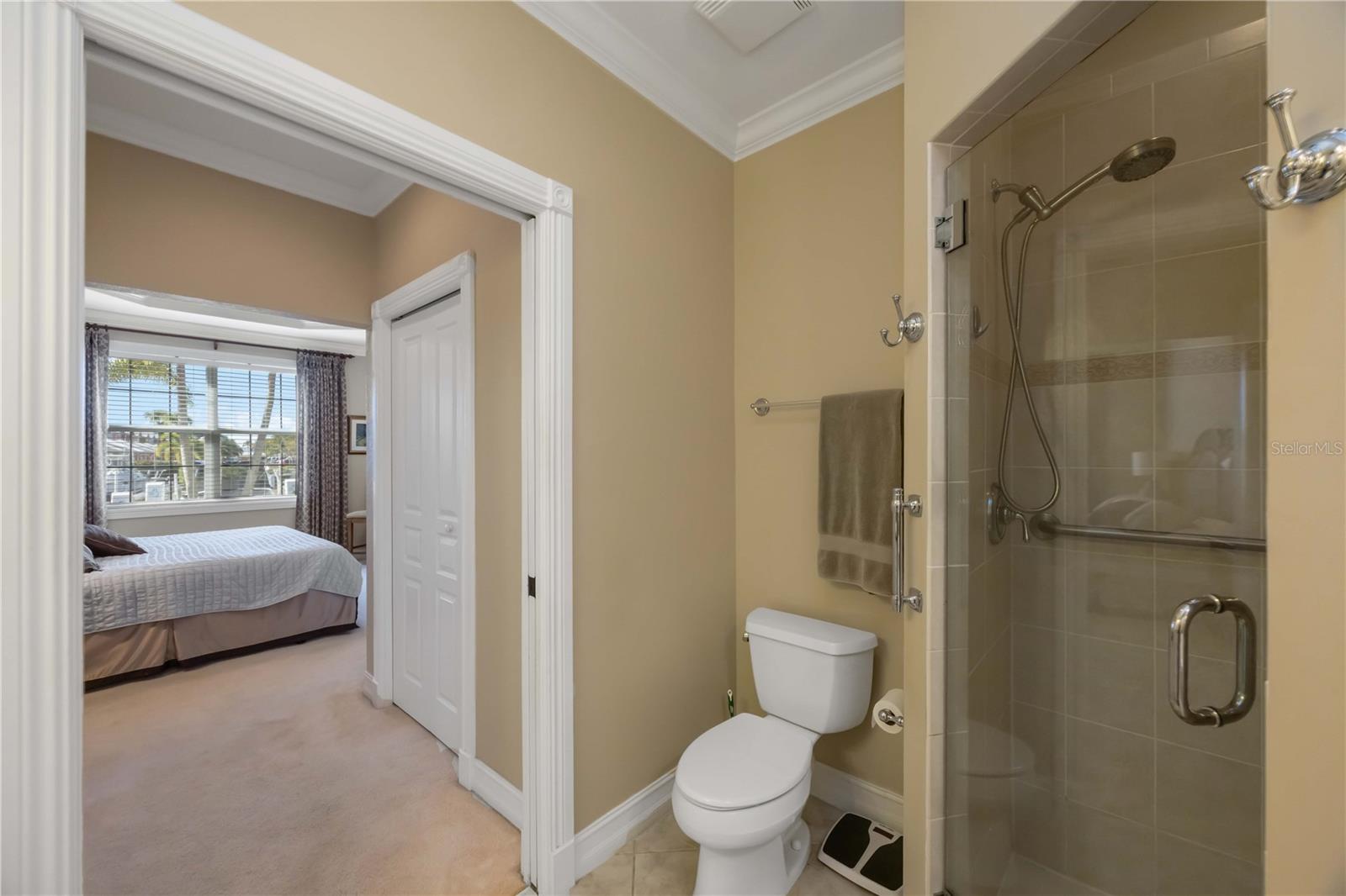 BELLA LAGUNA - Residential