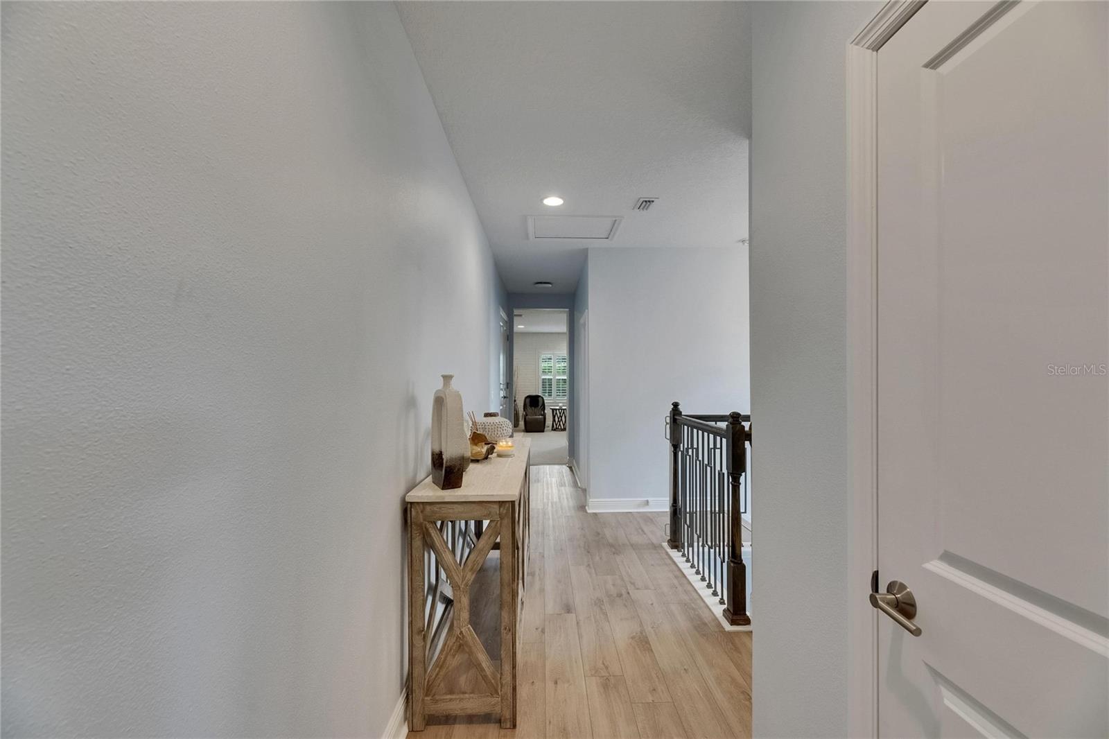HINTON HAWKSTONE - Residential