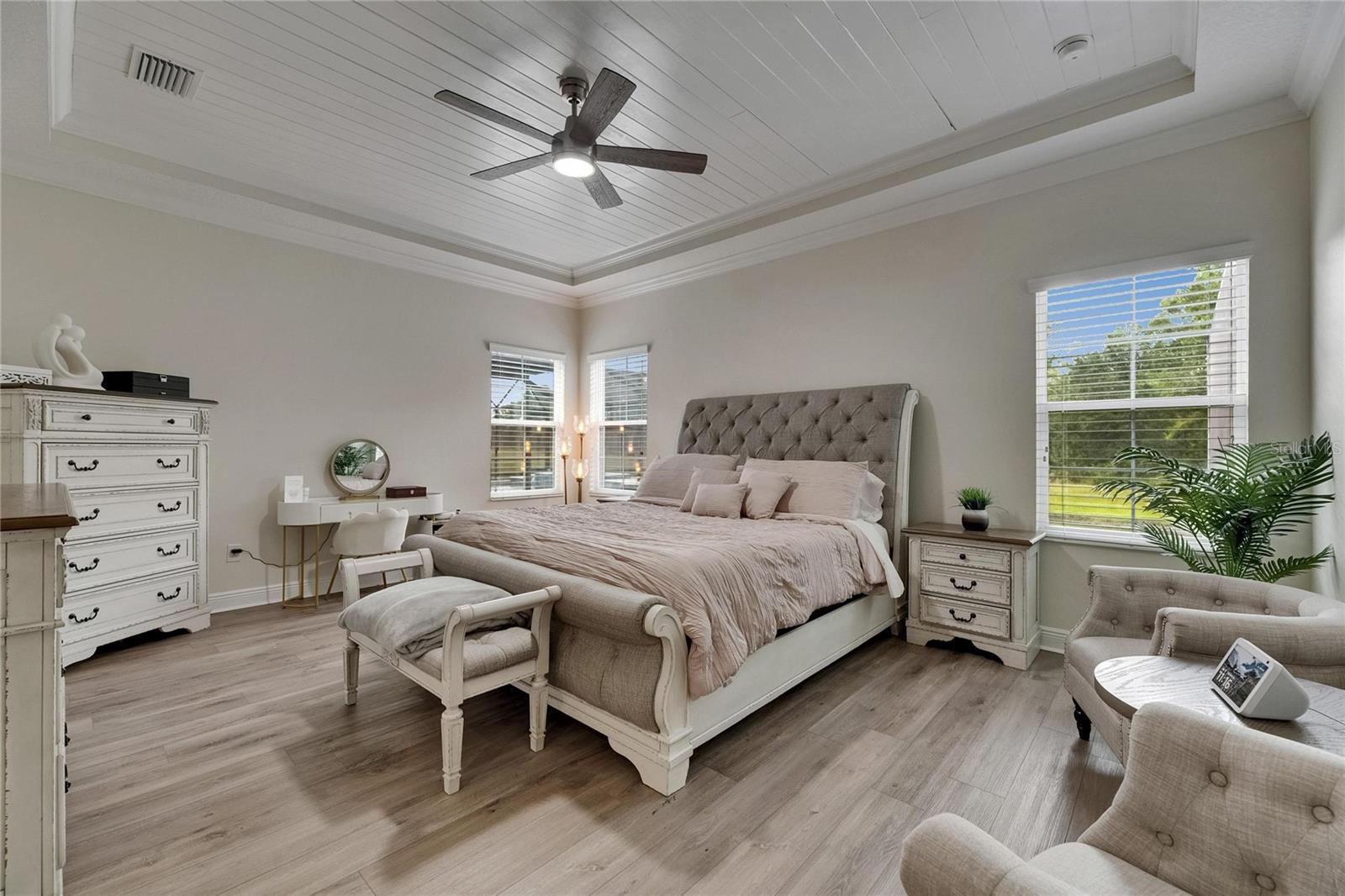 HINTON HAWKSTONE - Residential