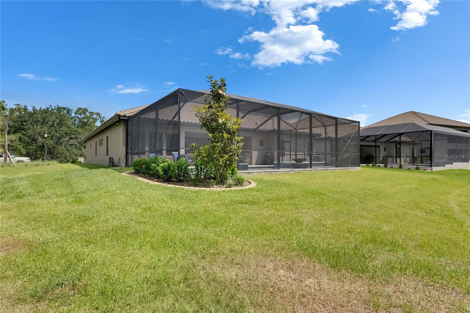 HINTON HAWKSTONE - Residential