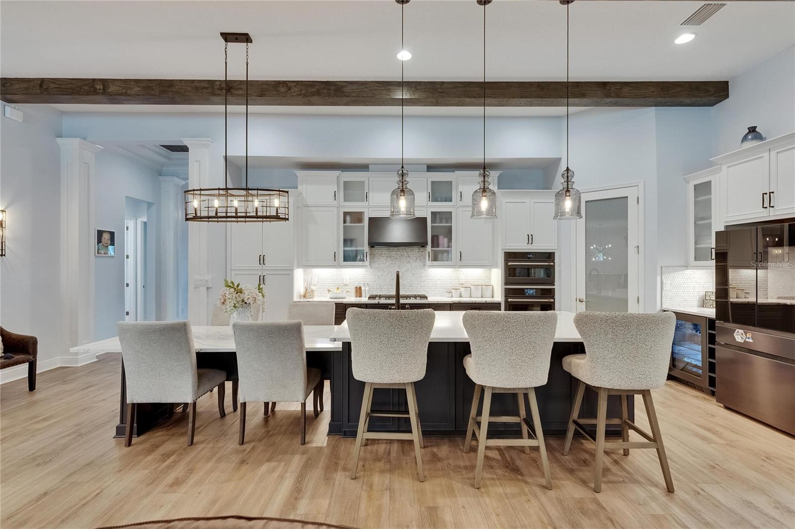 HINTON HAWKSTONE - Residential