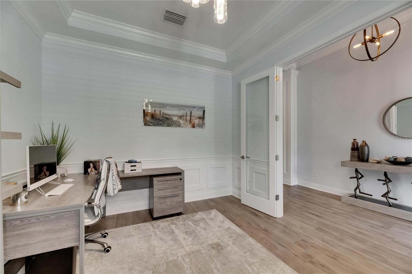 HINTON HAWKSTONE - Residential