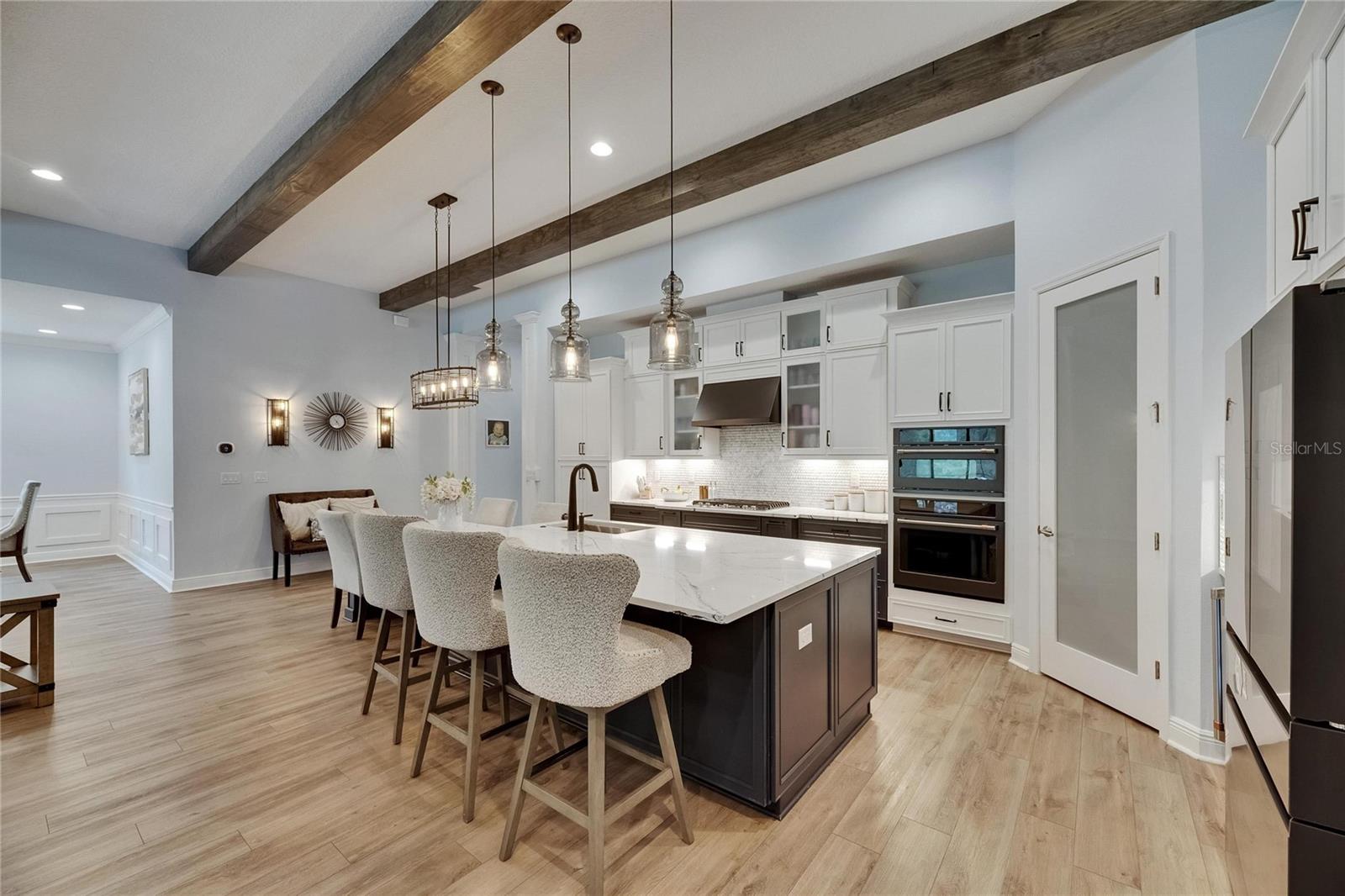HINTON HAWKSTONE - Residential