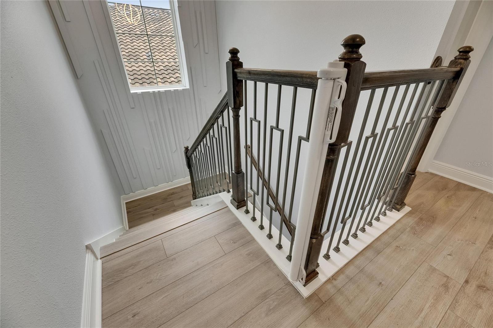 HINTON HAWKSTONE - Residential