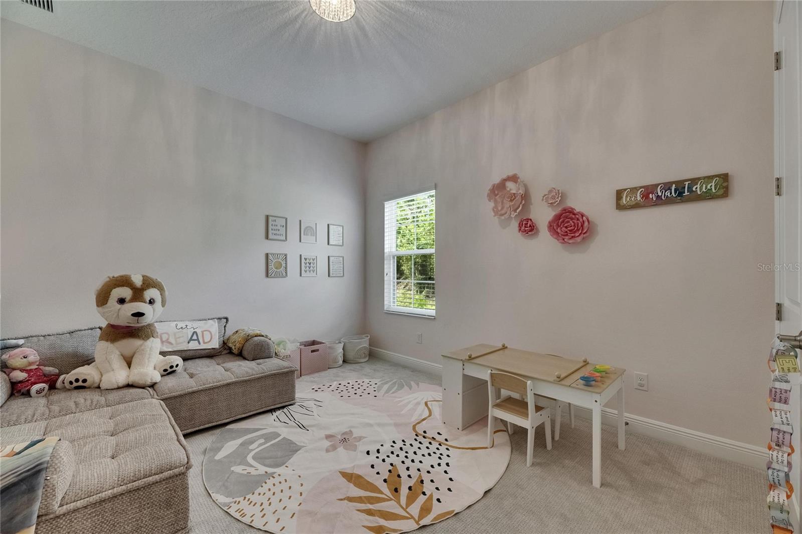 HINTON HAWKSTONE - Residential