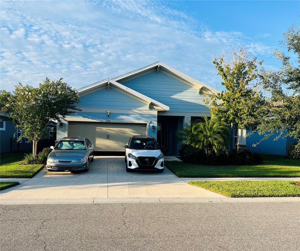 Photo of 5721 Silver Sun Drive, Apollo Beach, FL 33572 (MLS # TB8428815)