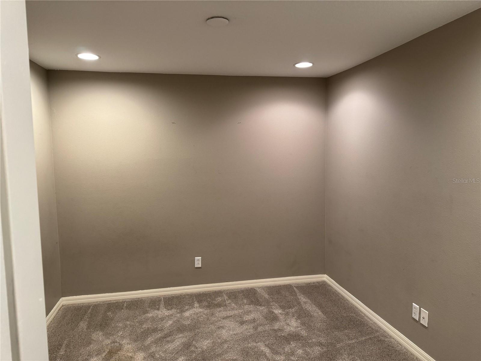 THE TWNHMS AT LIGHTHOUSE COVE II - Residential Lease