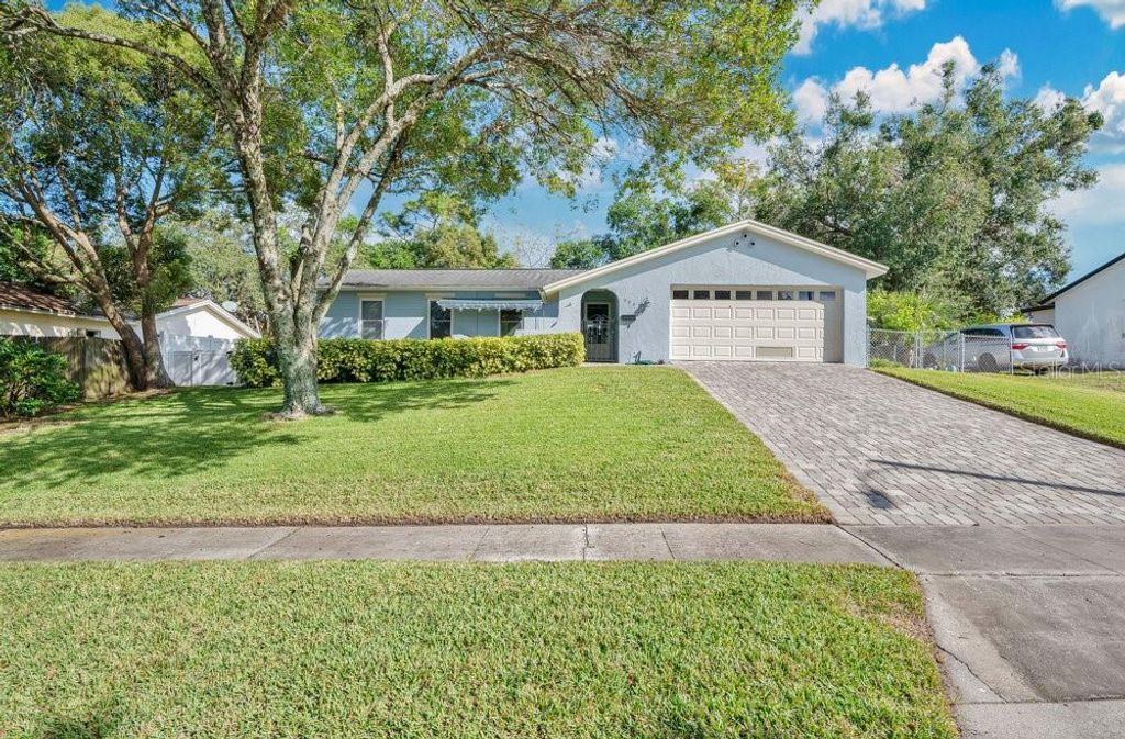Photo of 535 Sunrise Drive, Casselberry, FL 32707 (MLS # V4945757)
