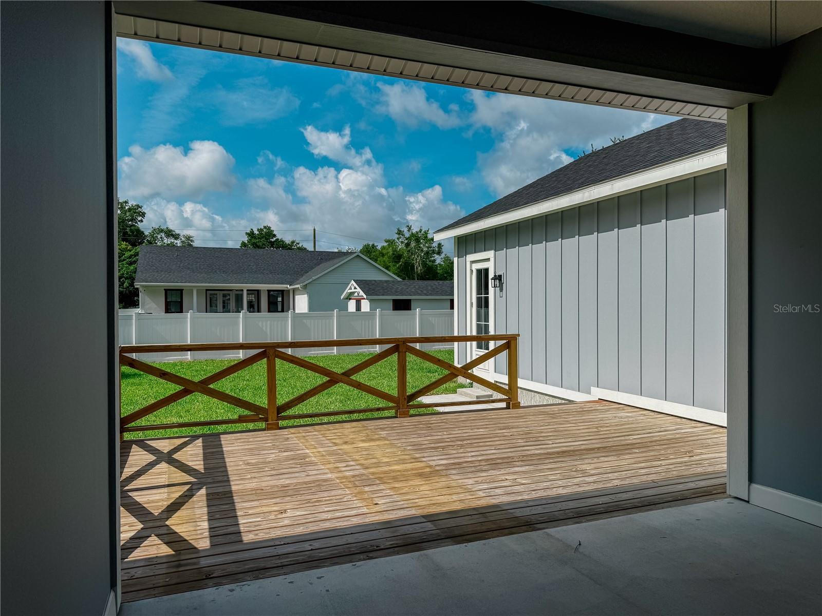 WOODS LAKE HELEN - Residential