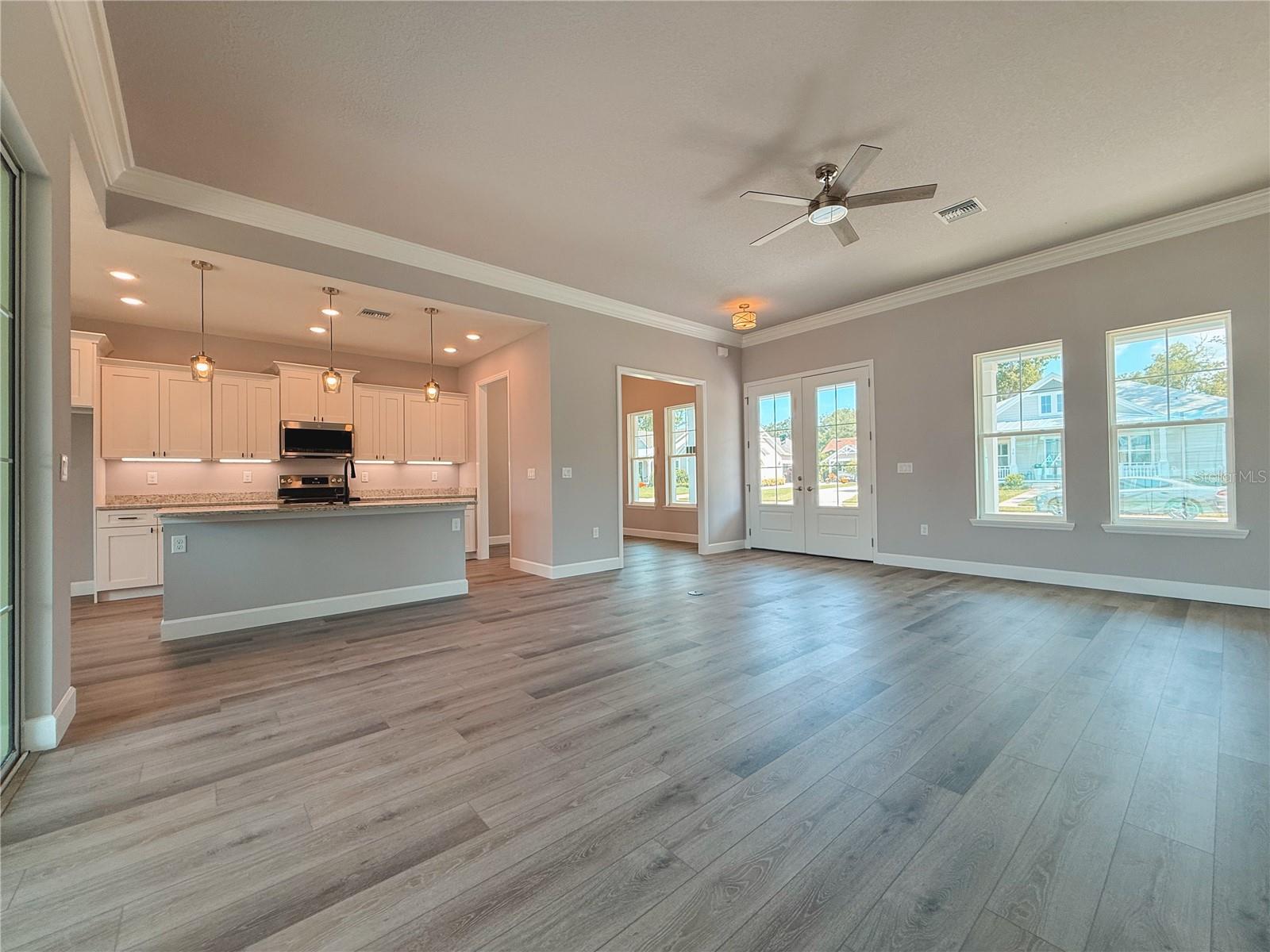 WOODS LAKE HELEN - Residential