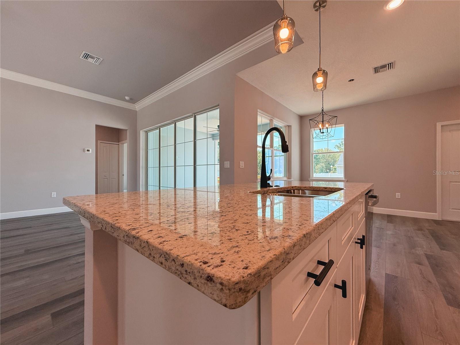 WOODS LAKE HELEN - Residential