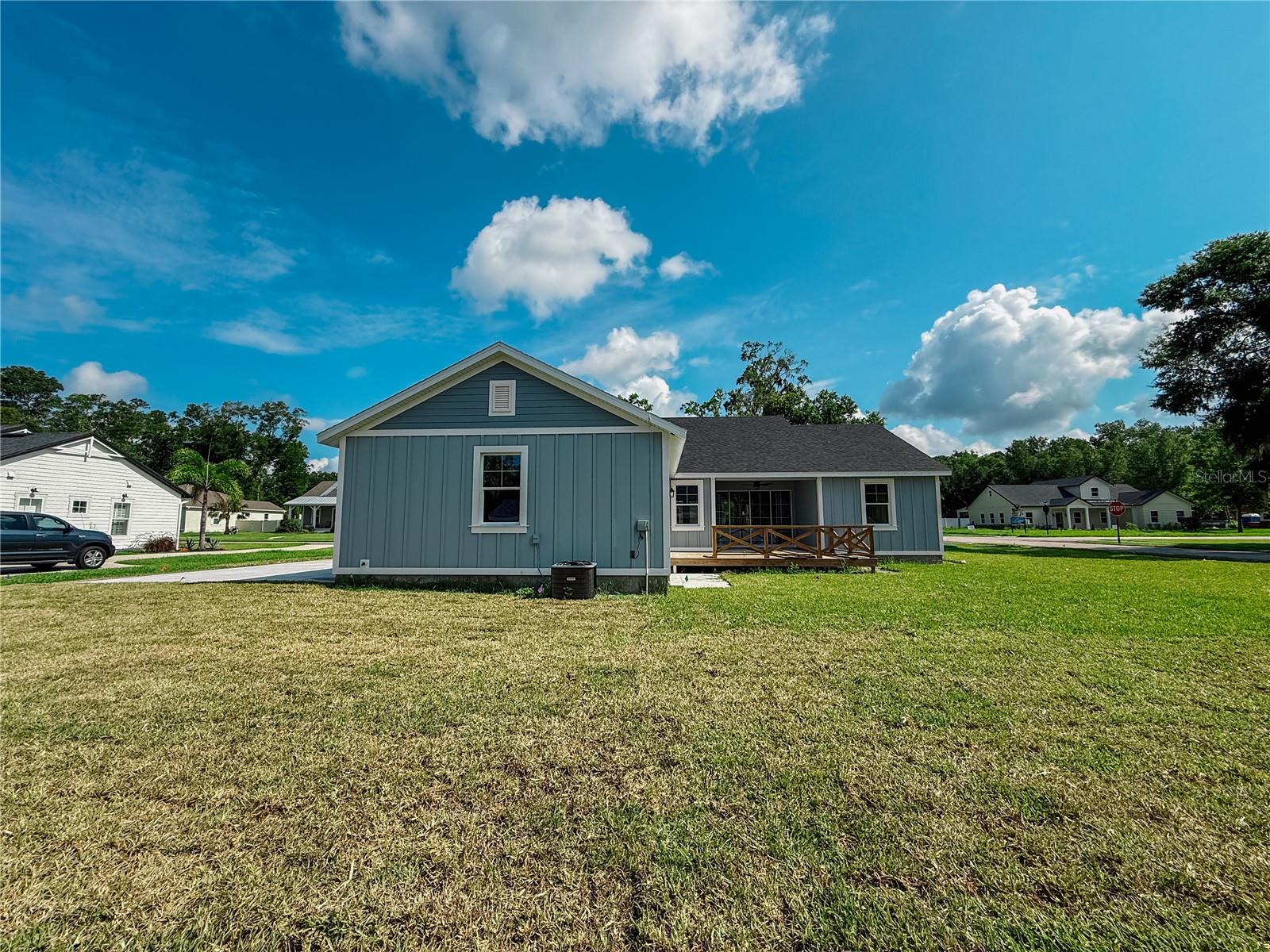 WOODS LAKE HELEN - Residential