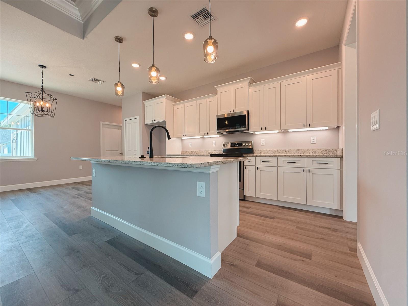 WOODS LAKE HELEN - Residential