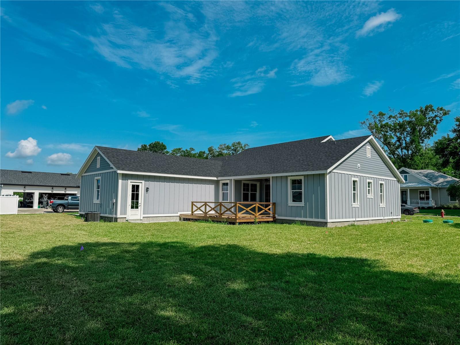 WOODS LAKE HELEN - Residential