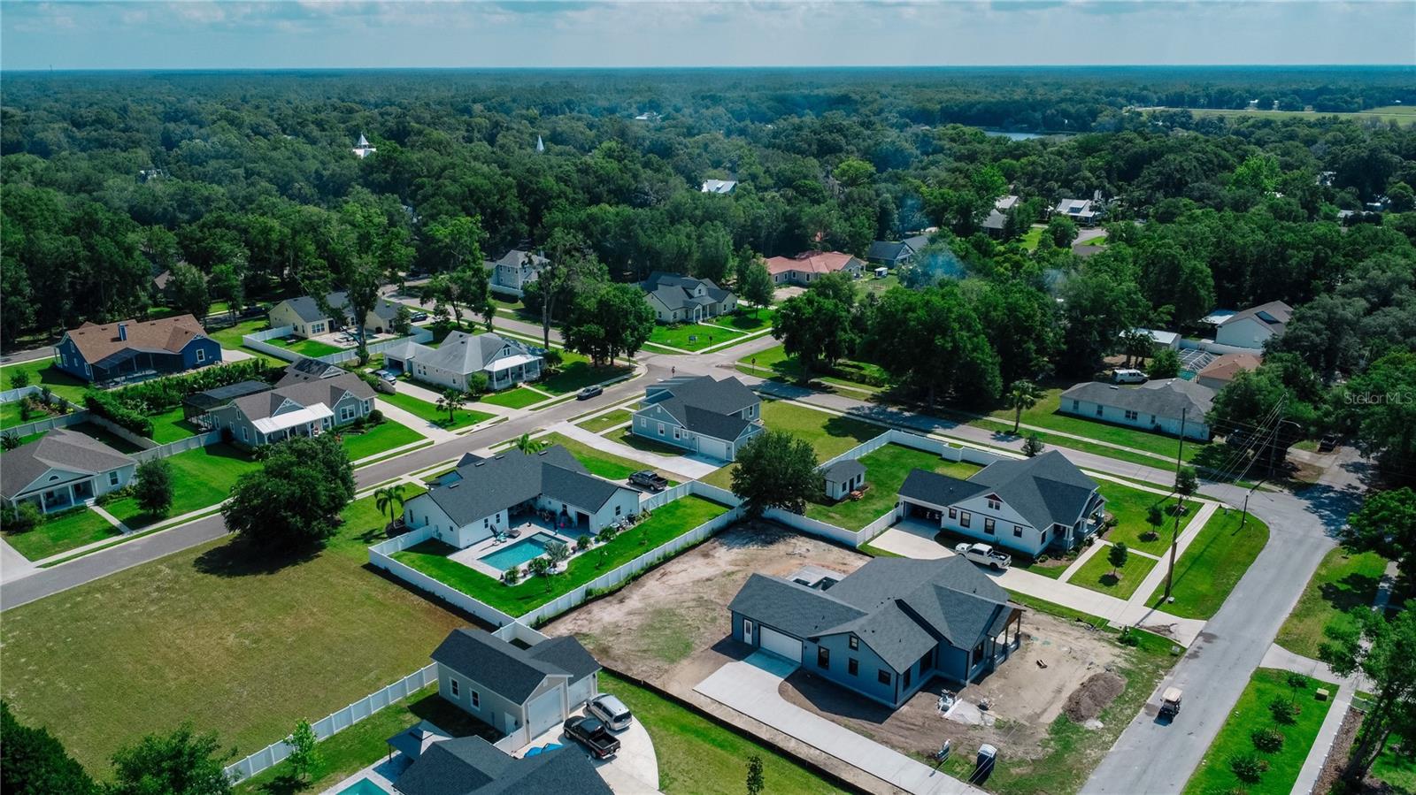 WOODS LAKE HELEN - Residential