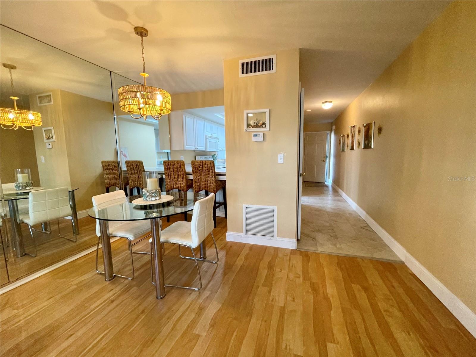 DOUGLAS ARMS - Residential