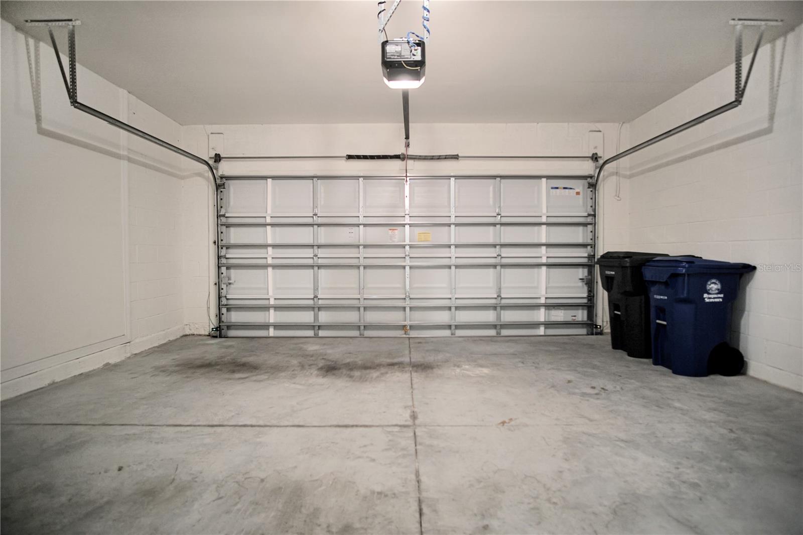 EDEN HILLS - Residential Lease