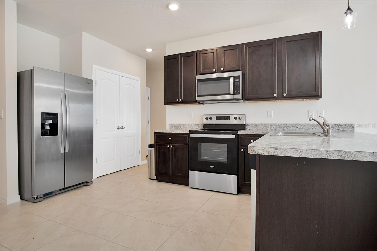 EDEN HILLS - Residential Lease