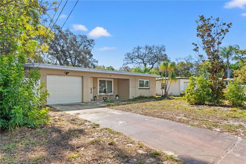 422 CROSSWINDS DRIVE PALM HARBOR FL 34683