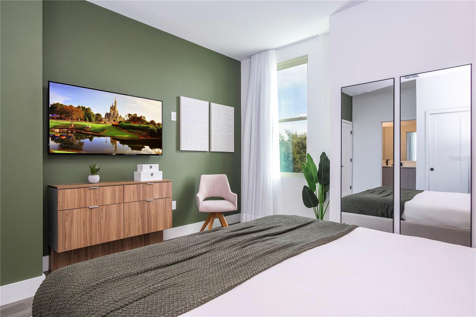 WESTSIDE CAY - Residential