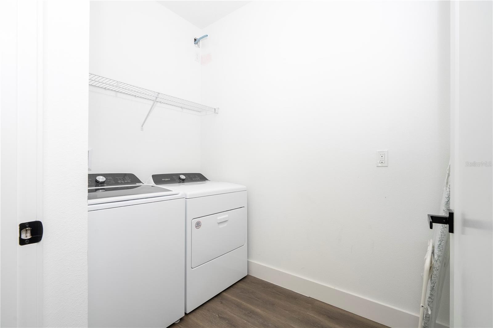 WESTSIDE CAY - Residential