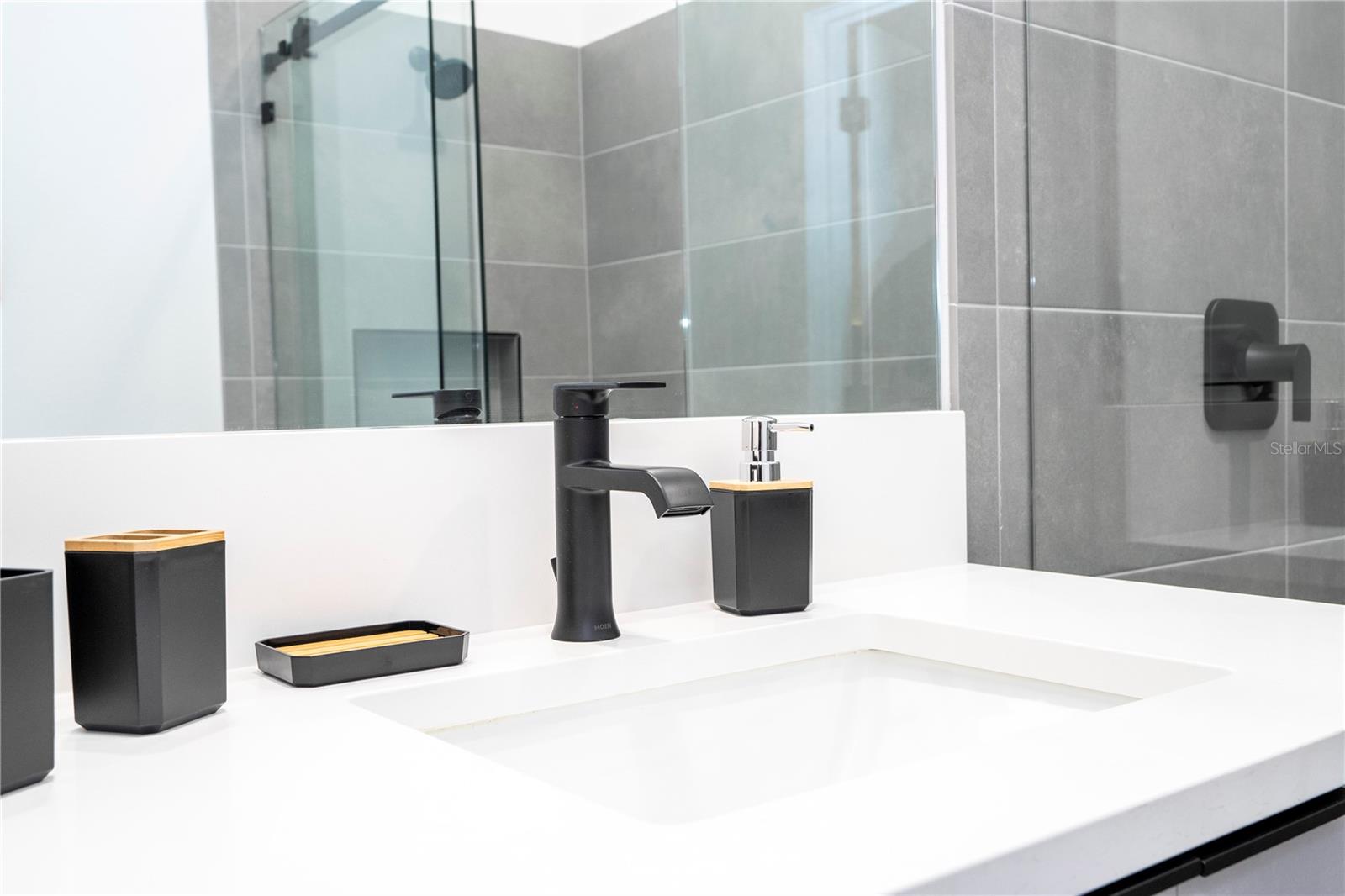 WESTSIDE CAY - Residential