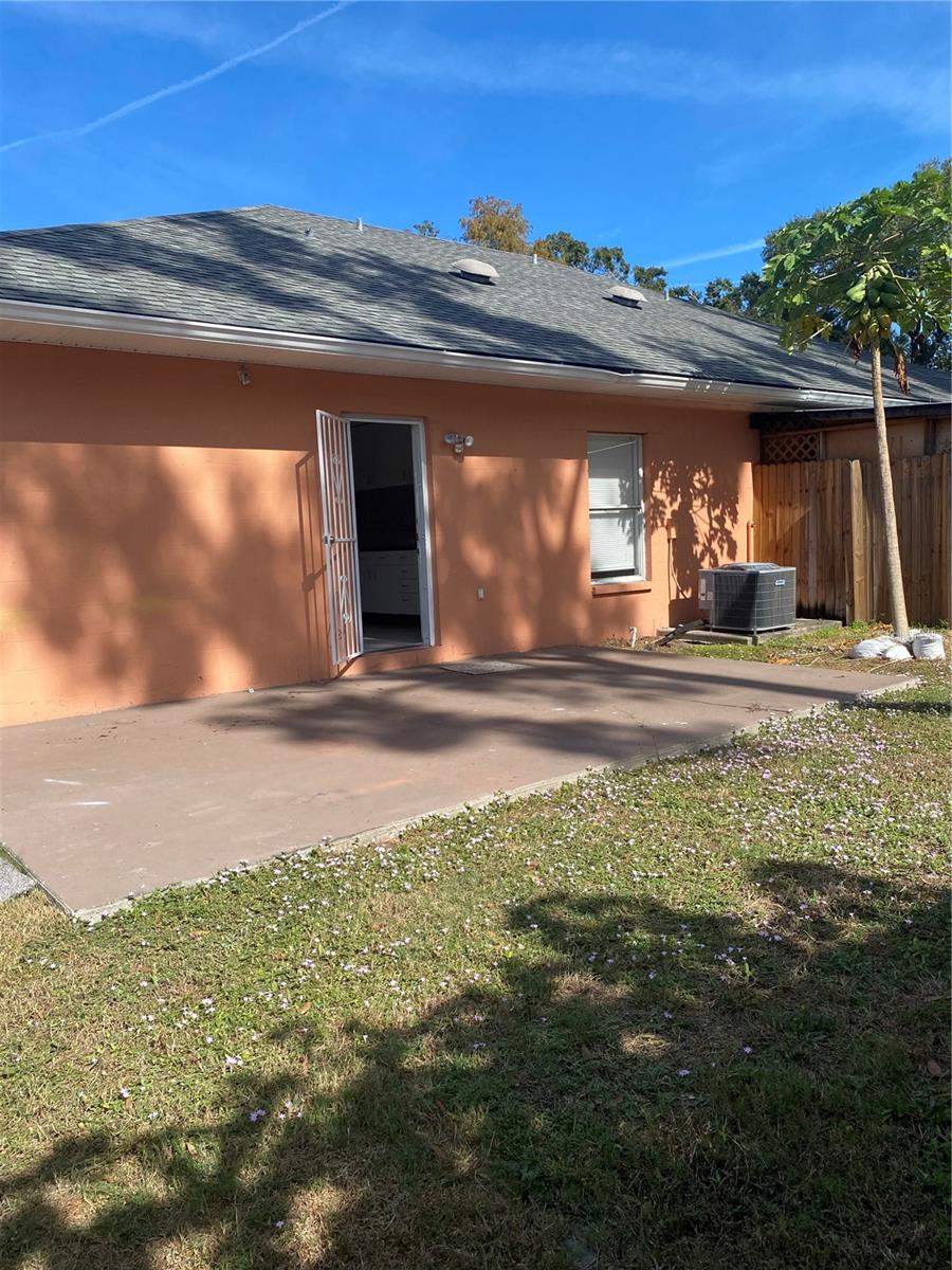 FAIR GROUND FARMS - Residential Lease